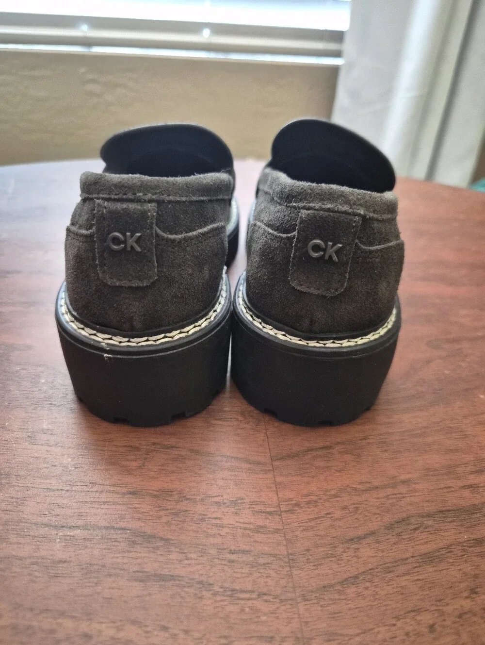 Calvin Klein Womens Olive Brown Suede Lug Sole Penny Loafers Size 6